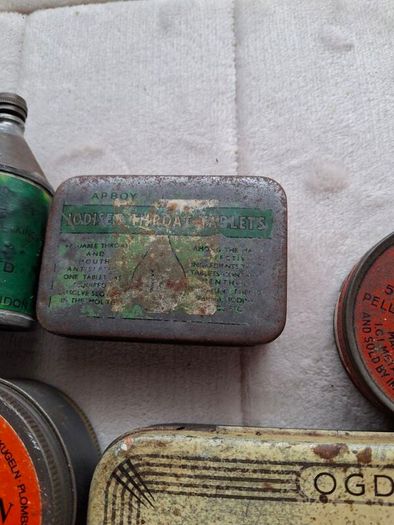 A Job Lot Of 9x  Vintage Tins Big & Small Tins All Vintage
