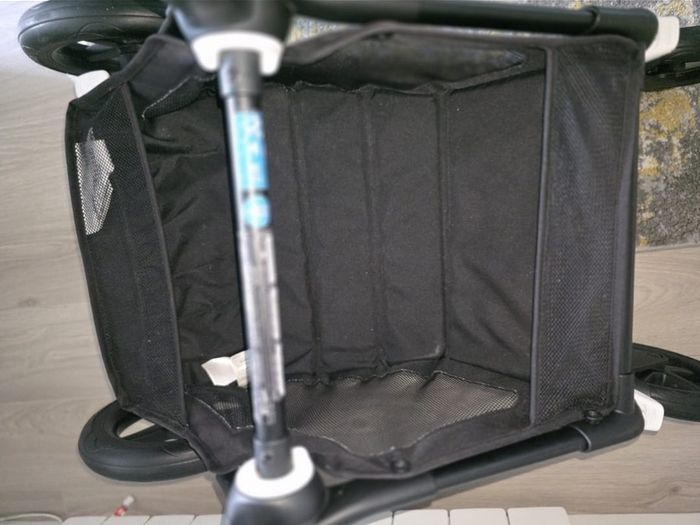 EXTREMELLY GOOD condition Bugaboo Fox 3 with Free car seat adapters