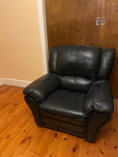 leather suite of furniture set (1 sofa, 2 armchairs)