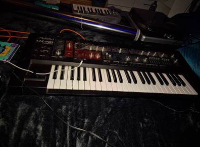 Roland SH-201 Synthesizer