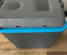 Hot and Cold Cooler Box
