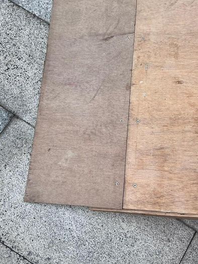 Skateboard Quarter Pipe