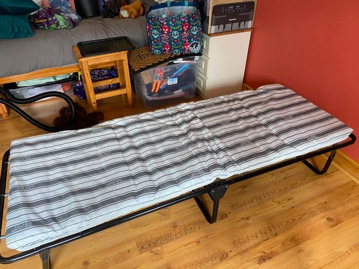 camp bed