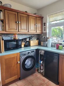 Kitchen units - various pieces