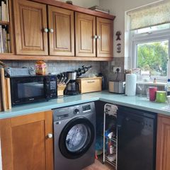 Kitchen units - various pieces