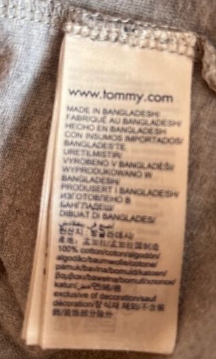 Tommy Hilfiger Tommy Jeans Grey T-shirt. Labelled Size Xtra Small. (more A Small Adult)  Great Quality & Weighty. Excellent Condition.