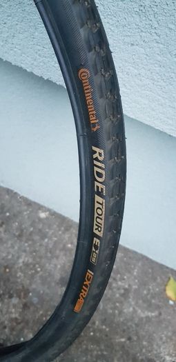 bike tyres 2x Continental Ride Tour tyres