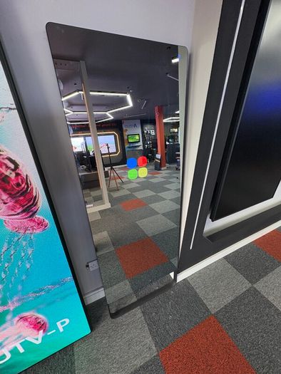 43" Touchscreen Mirror Android ( Fitness Mirror)