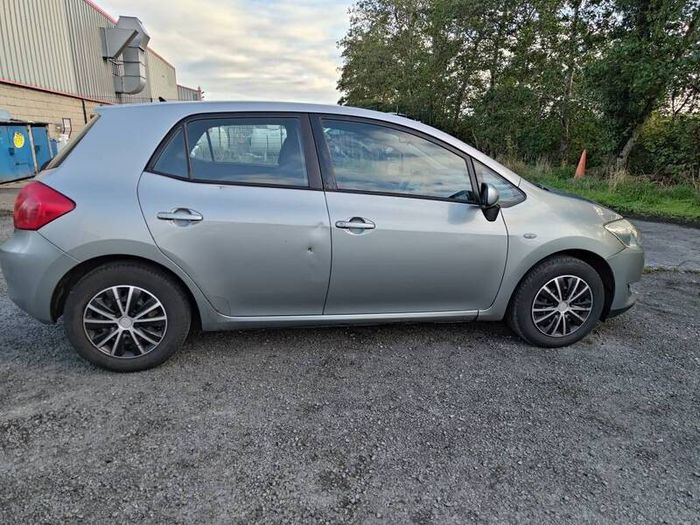 2010 Toyota Auris