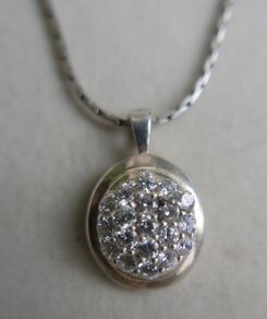 Vintage Sterling Silver 925  Oval Pendant Necklace with Cubic Zirconia Stones length 18" - 9,7g