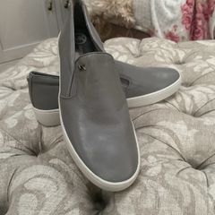 Michael kors size 7 grey leather Bnwt