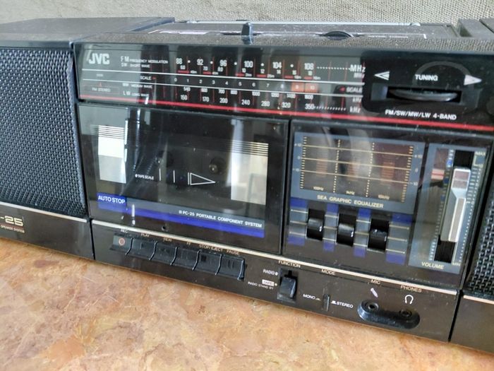 vintage JVC radio cassette PC-25E working