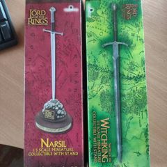 Lord of The Rings Narsil & WitchKing 1:5 official replicas