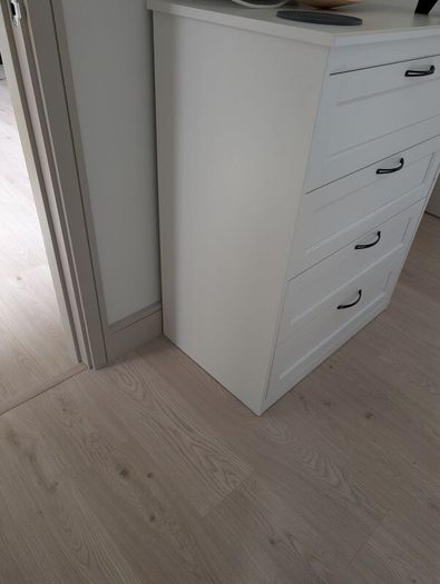 White 4-drawer chest of drawers 103x82x50cm