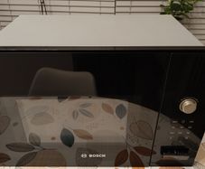 BOSCH Built-in microwave 900W - only 80 euro