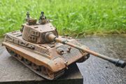Unimax Forces of Valor 1:32 German King Tiger Tank