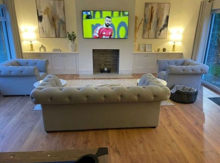 Chesterfield suite