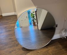 Round Mirror