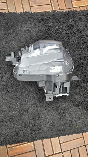 hyundai tucson 2023 left headlight