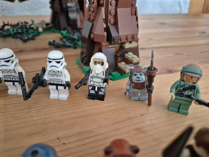 Lego Star Wars UCS 10236 Ewok Village