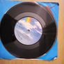 Kim Wilde Hold Back 7 inch 1983 MCA Records Image 2