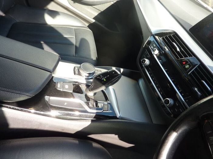 Bmw 5-series 2019  Full Service