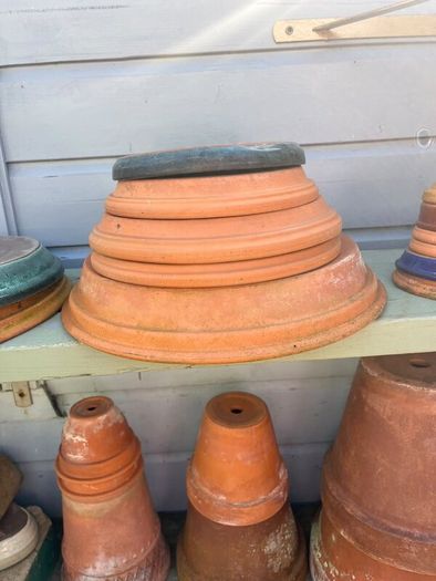 Garden pots