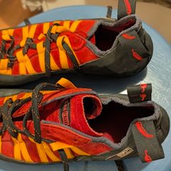 red chili climbing shoes