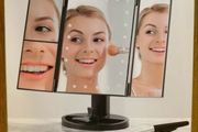 Illuminating LED Make Up Mirror