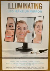Illuminating LED Make Up Mirror
