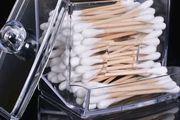 Transparent Dust-proof Cotton Buds Storage Box With Lid, Makeup Stick Box - Home Desktop Storage
