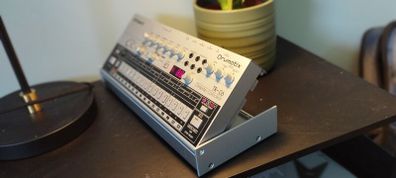 Roland Boutique TR-06 drum machine