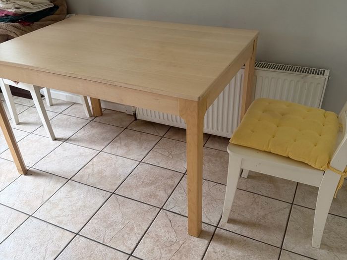 Kitchen Table & 4 IKEA Chairs