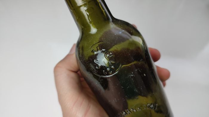 397 - Antique Rare Coleman and Sons Cobh Saorstat Eireann Dark Green Glass Collectible Decorative Irish Free State Bottle