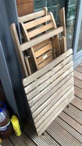 garden table+chairs