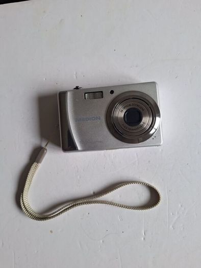 Medion MD 8621 10 digital camera