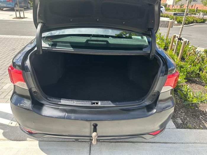 2013 Toyota Avensis