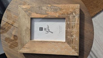 Wooden picture frame