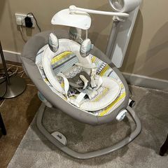 Baby swing rocker with music