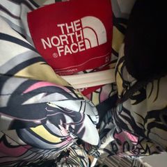 northface x supreme