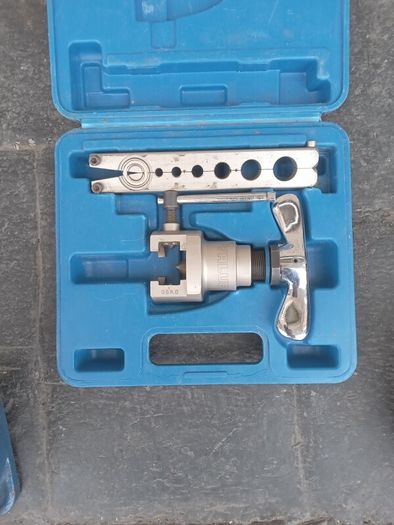 Value VFT-808 manual eccentric flaring tool