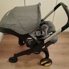 Doona  Infant Car Seat with Raincover