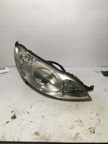 Peugeot 407 headlight