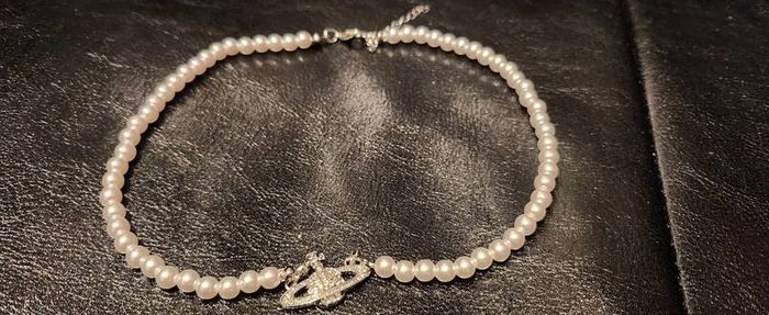 Saturn and Faux Pearl Necklace / Choker