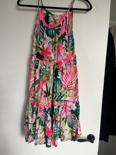 Bundle of ladies dresses