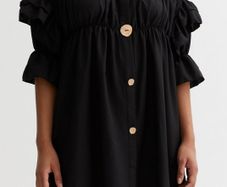 BNWT Cameo Rose Black Ruched Button Front Mini Smock Dress, size S