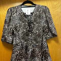 Brand new with tags Virgo Boutique leopard print short sleeved top