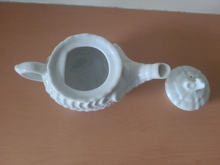Beautiful little antique tea pot