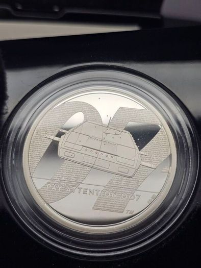 Royal Mint 2020 Silver Proof. 999 2oz Silver 5 Pounds Pay Attention 007 in Original Holder with COA