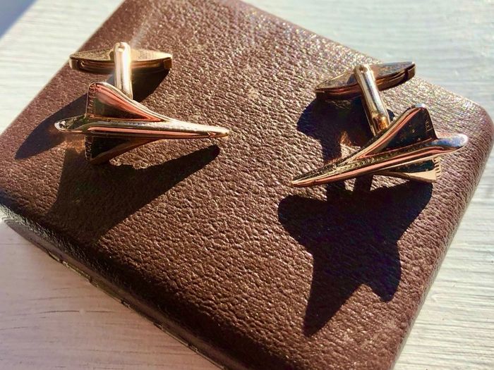 Cuff links